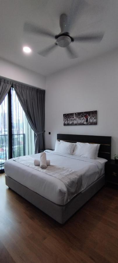 Colony By Infinitum Suites Service Klcc Куала-Лумпур Экстерьер фото